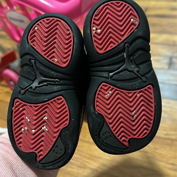 5c Jordan 12 retro - Picture 4 of 4